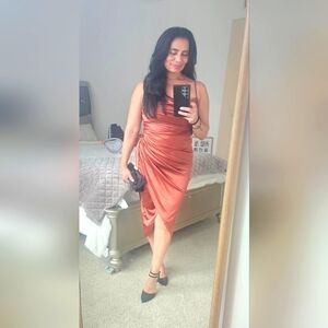 Wedding guest or evening cocktail silky dress. It's more like a bronze color.